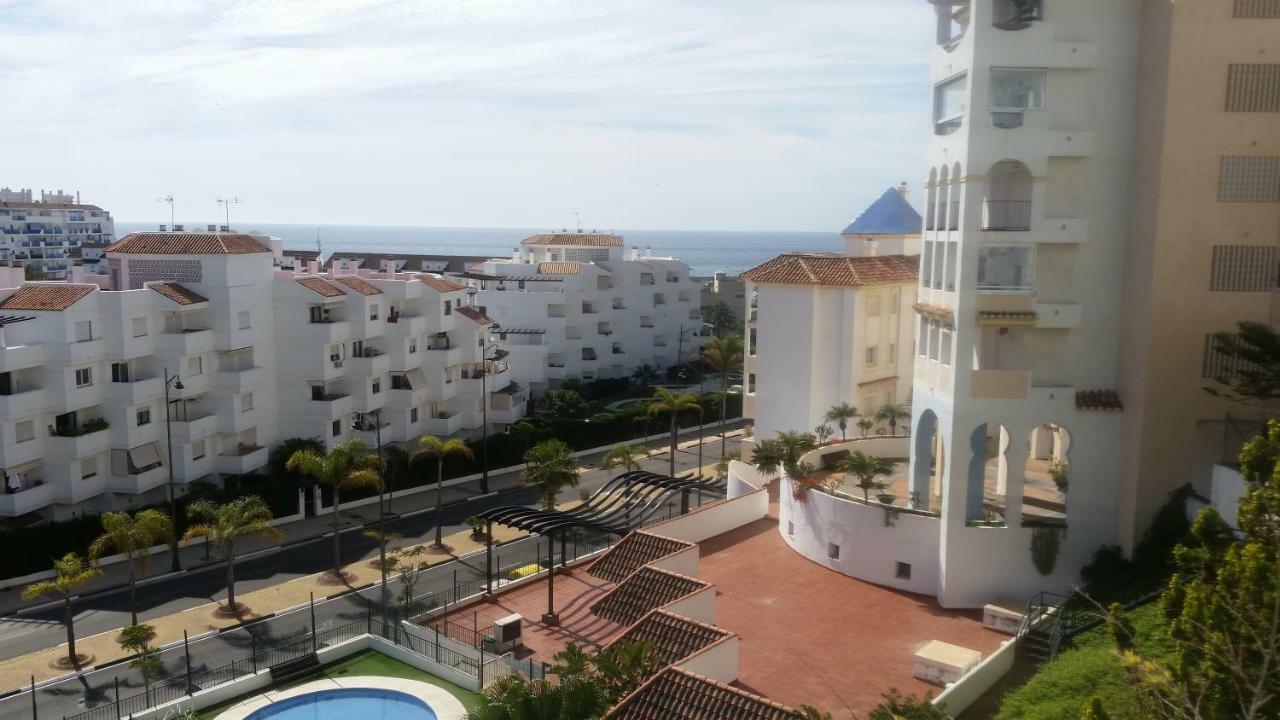 Puerto Deportivo אסטפונה מראה חיצוני תמונה