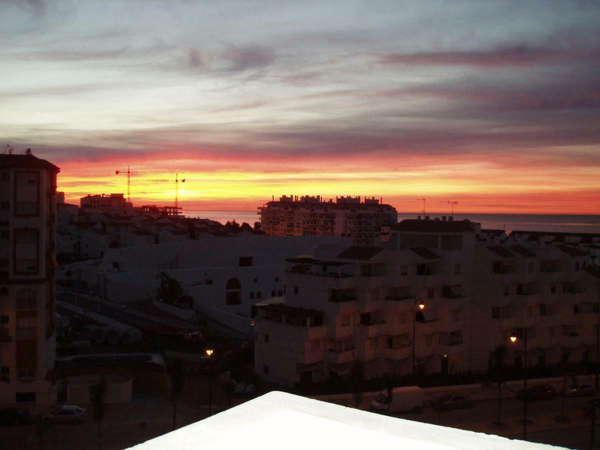 Puerto Deportivo אסטפונה מראה חיצוני תמונה