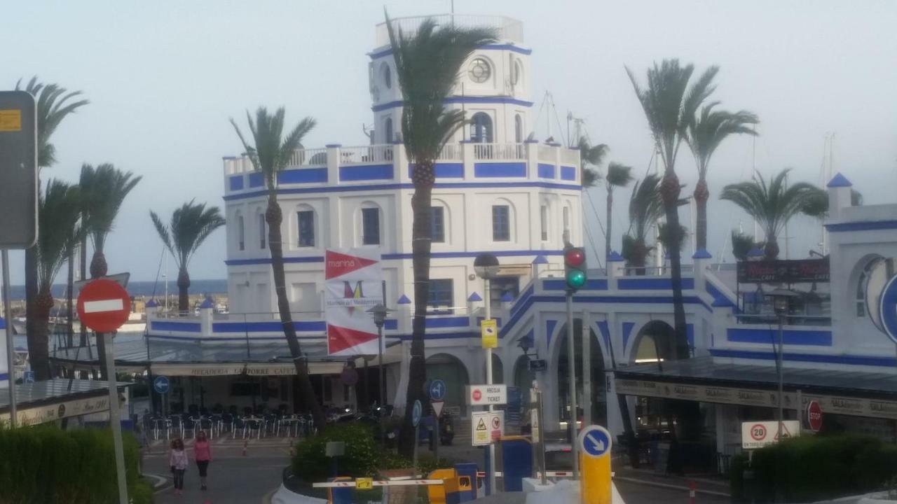 Puerto Deportivo אסטפונה מראה חיצוני תמונה