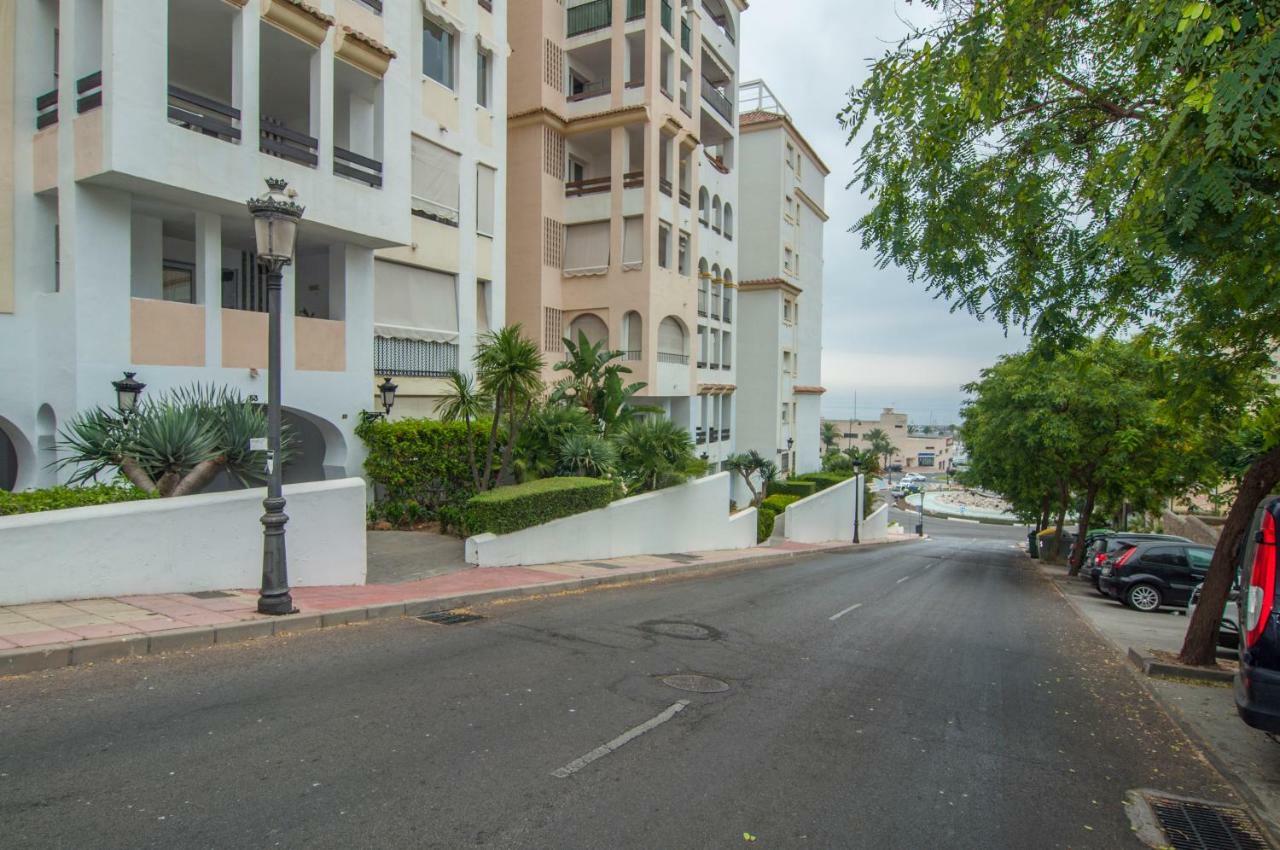 Puerto Deportivo אסטפונה מראה חיצוני תמונה
