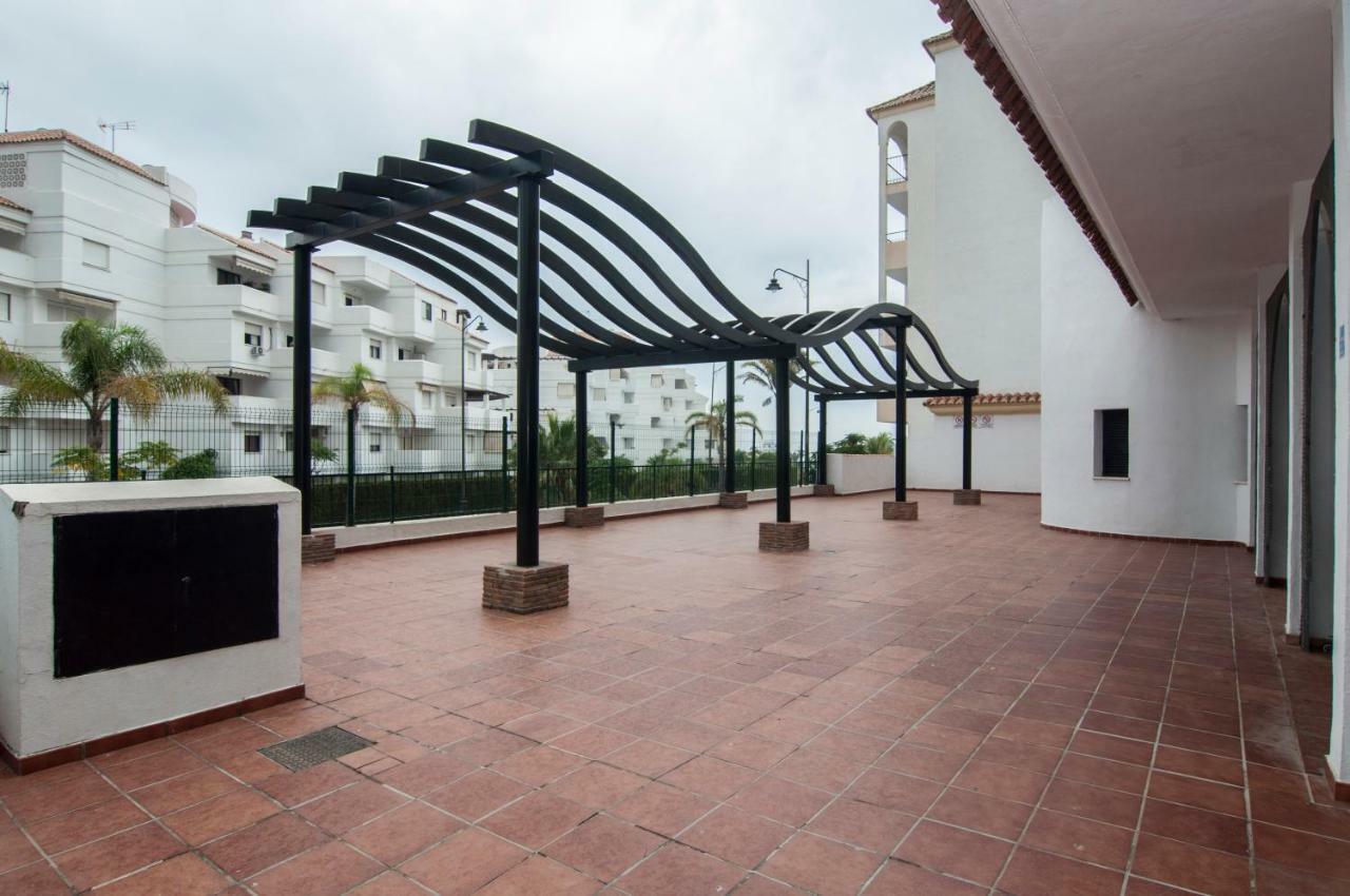 Puerto Deportivo אסטפונה מראה חיצוני תמונה